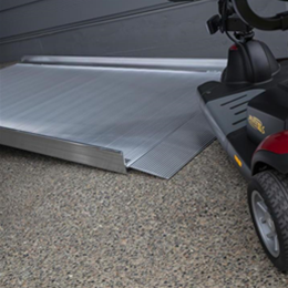 Image of GATEWAY™ 3G Solid Surface Portable Ramp 7