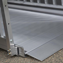 Image of GATEWAY™ 3G Solid Surface Portable Ramp 15