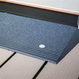 EZ-ACCESS :: TRANSITIONS® Angled Entry Mat
