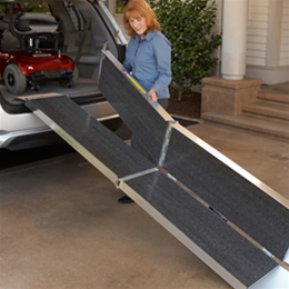EZ-ACCESS :: SUITCASE® Trifold® AS Ramp