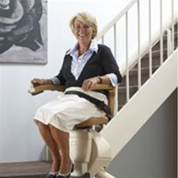 Handicare :: Stairlift for the inside of the stairs: Handicare Rembrandt
