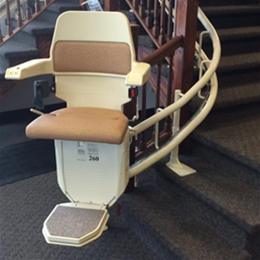 Stannah Stairlifts :: Stannah Stairlifts Custom Curved Rail (260) Sarum